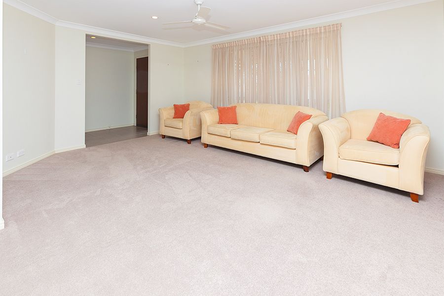 4 Reuben Close, Forest Lake, QLD 4078