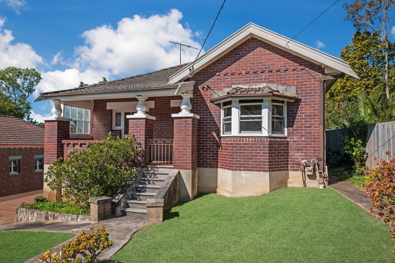 2 Huddart Avenue, Normanhurst, NSW 2076
