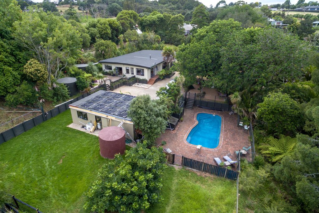 14A Gracechurch Drive, Flat Bush, Manukau City