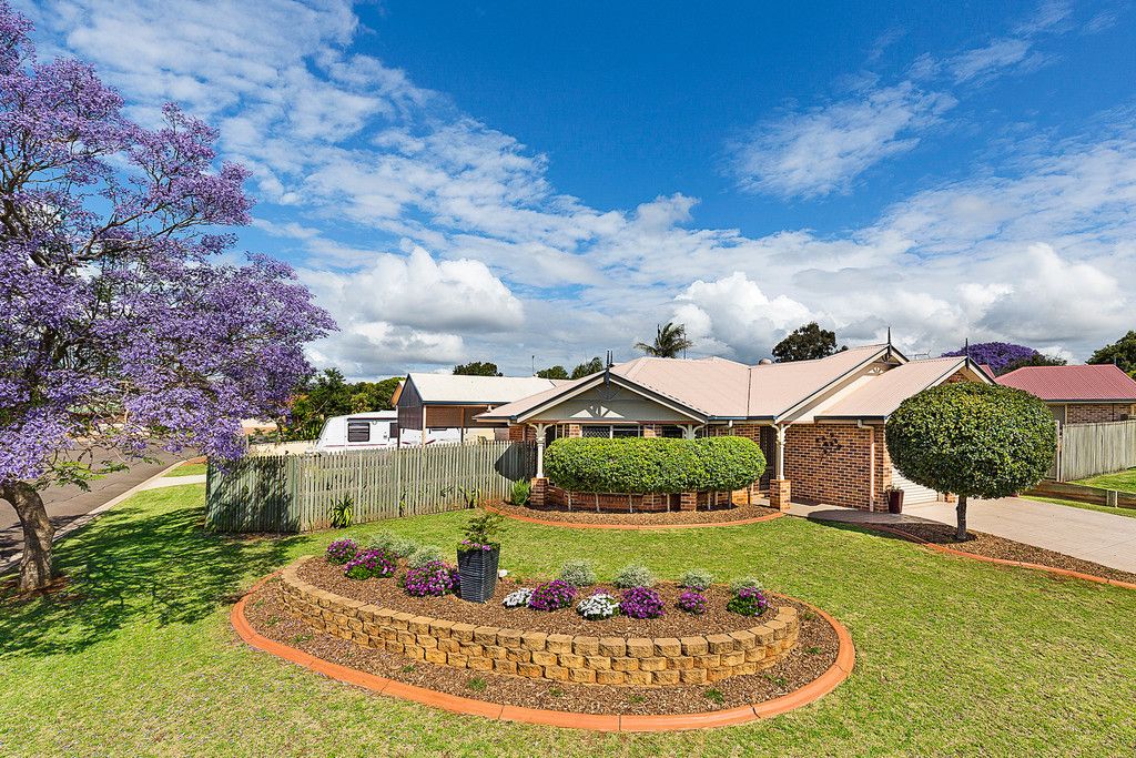 11 Dahlia Court, Middle Ridge QLD 4350