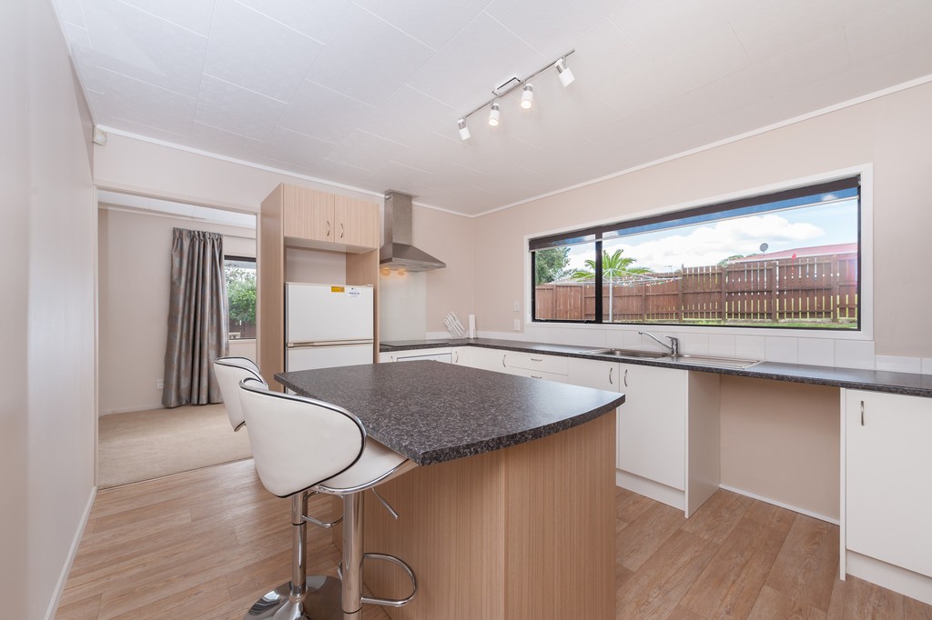 12 Melia Grove, Goodwood Heights, Manukau City