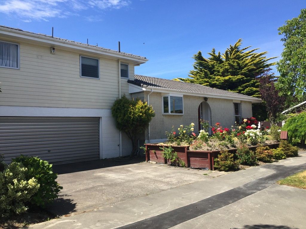 2 Hawkswood Place, Avonhead, Christchurch City