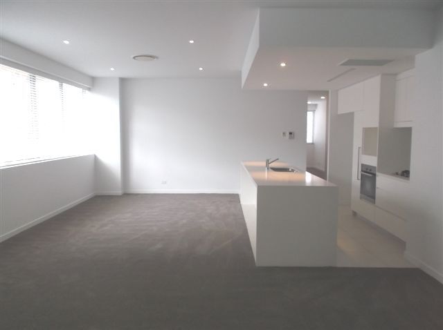 2102/1 Marina Promenade, Paradise Point, QLD 4216