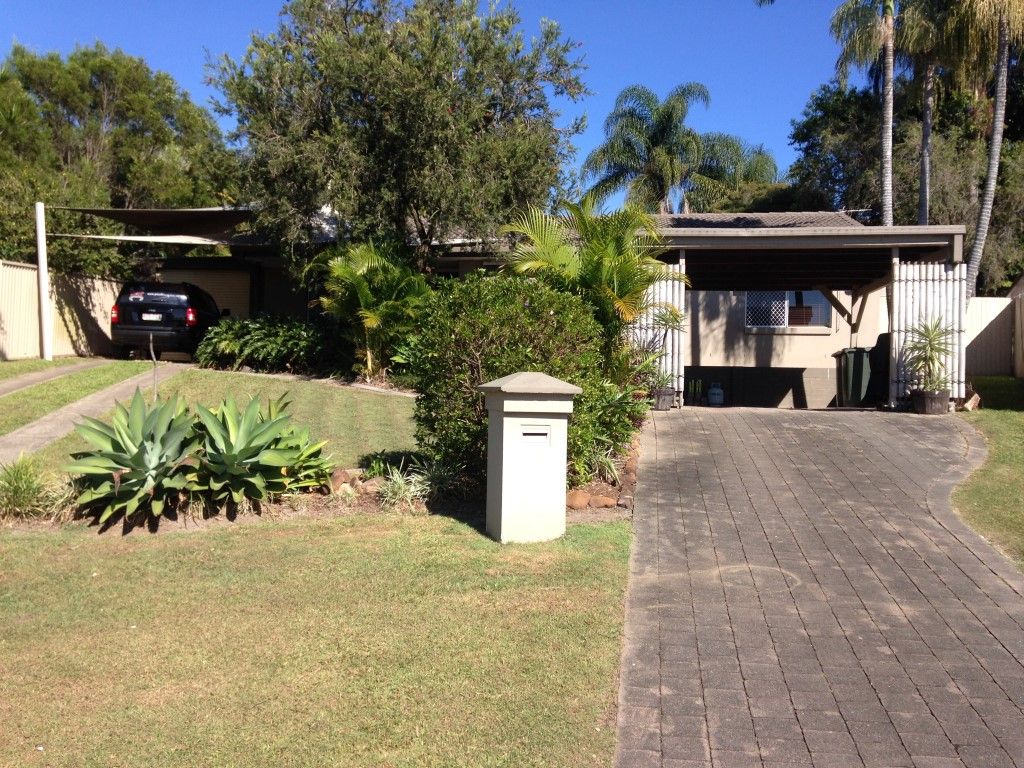 5 Burgundy Court, Highland Park, QLD 4211