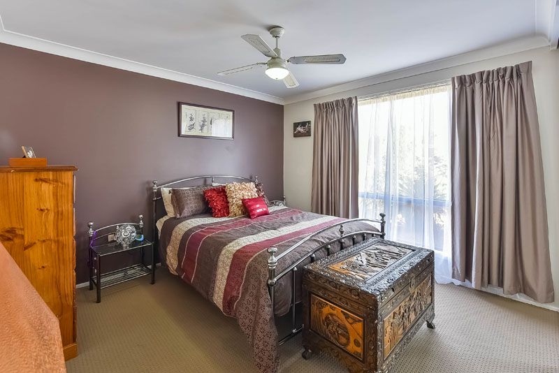 4 Clement Place, Ingleburn, NSW 2565