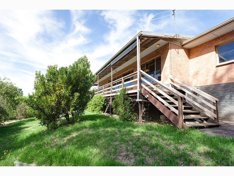 13 Sun Valley Drive, Glenalta SA 5052