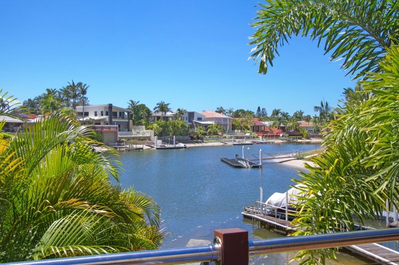 5 Tyrone Avenue, Sorrento QLD 4217
