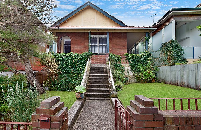 16 Arcadia Street
