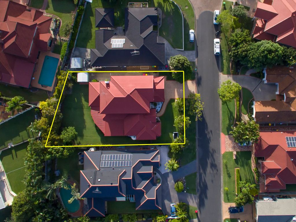 19 Newbury Place, Carindale, QLD 4152