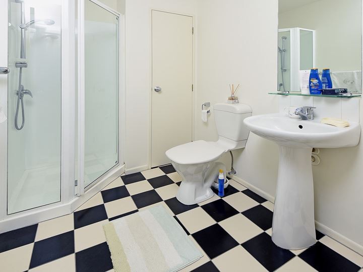 118/2 Armoy Drive, Botany, Auckland