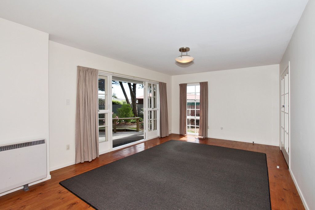 18 Beeston Place, Redwood, Christchurch City