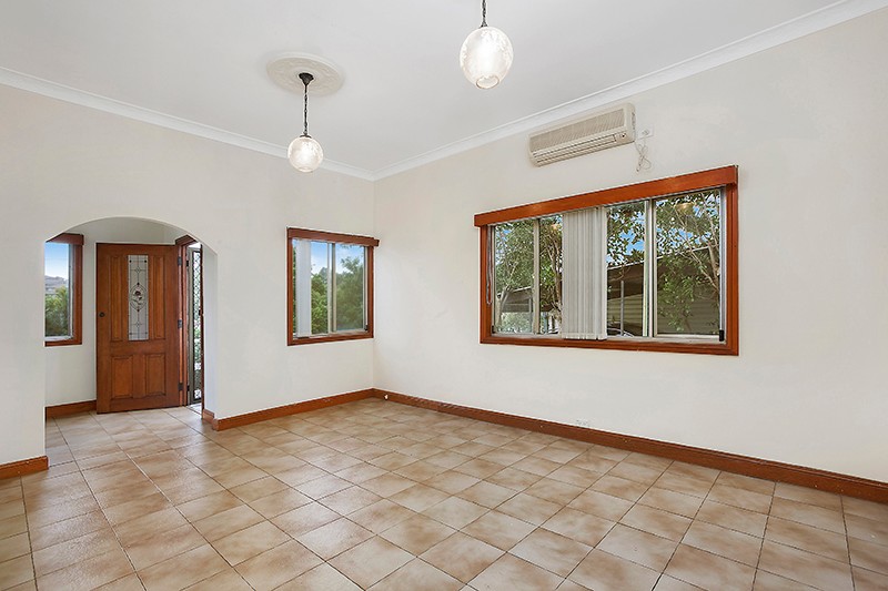 25 Nursery Street, Hornsby, NSW 2077