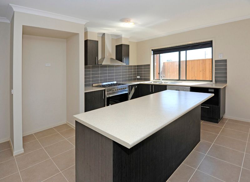 108 Riverdale Boulevard, MERNDA, VIC 3754