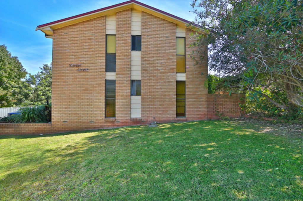 4/15 Tallayang Street, Bomaderry NSW 2541
