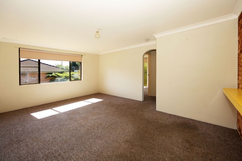 4/15 Tallayang Street, Bomaderry, NSW 2541