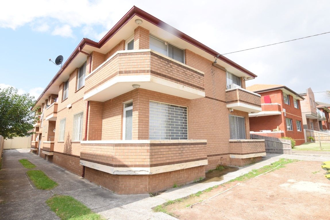 1/10 Broadway, Punchbowl, NSW 2196