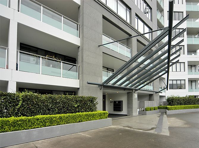 2C/24 James Cook Crescent, Newmarket, – Home For Rent • Ray White New ...