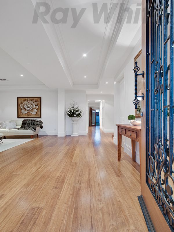 21 Sir John Marks Drive, West Lakes, SA 5021