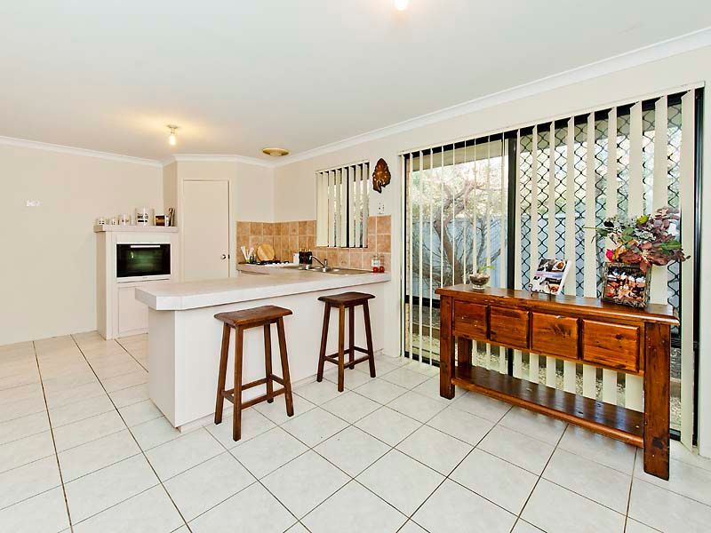 23 Menora Loop, Warnbro, WA 6169