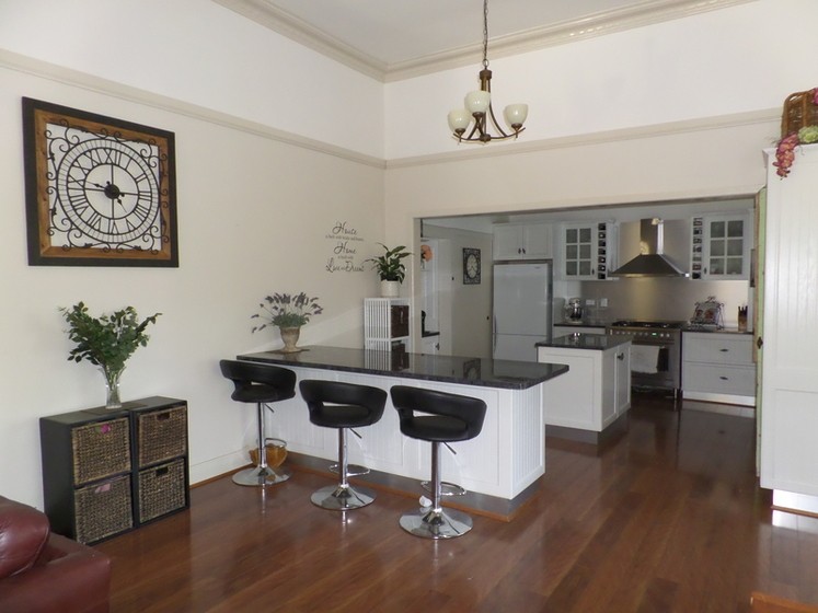 154 Caswell Street, Peak Hill, NSW 2869
