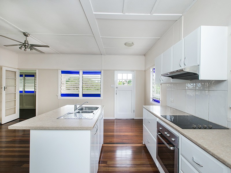 39 Fegen Drive, Moorooka, QLD 4105