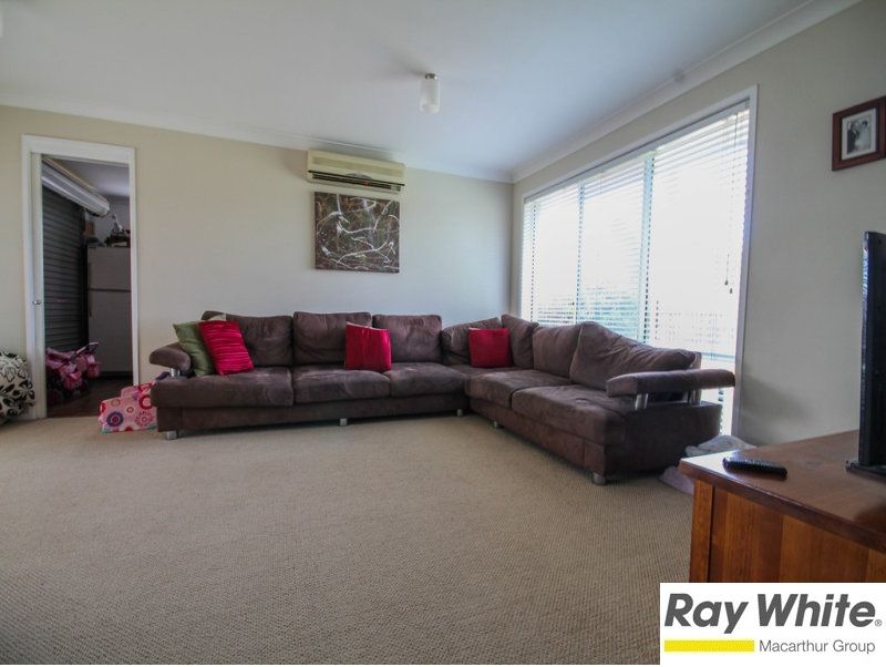 10 David Place, Mount Annan, NSW 2567