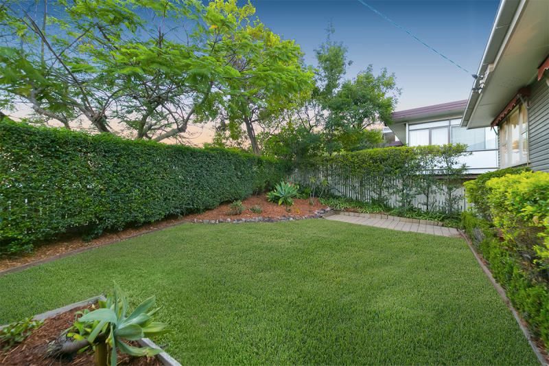 12 Couldrey Street, Bardon, QLD 4065