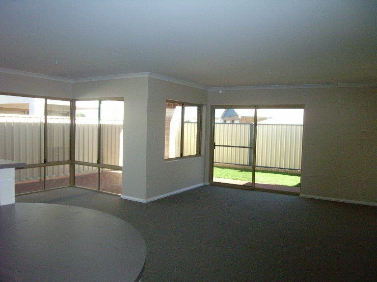 3 Damia Circle, PORT DENISON, WA 6525