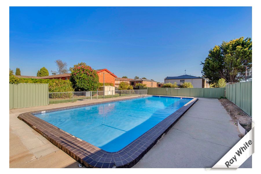 22 Mowatt Street, Queanbeyan East NSW 2620