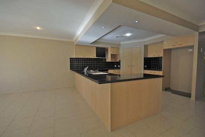 1/8 Heights Drive, Robina, QLD 4226