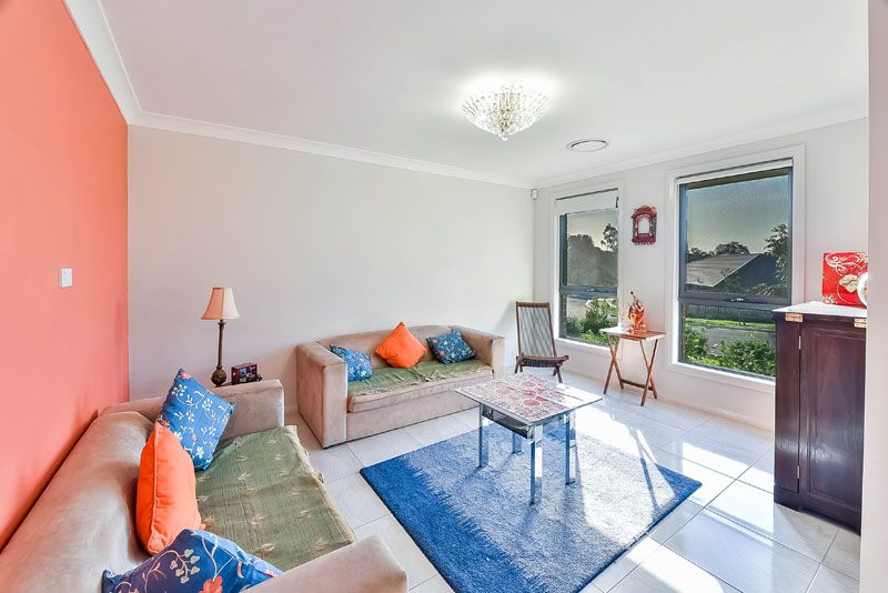 8 Cathedral Avenue, Minto, NSW 2566
