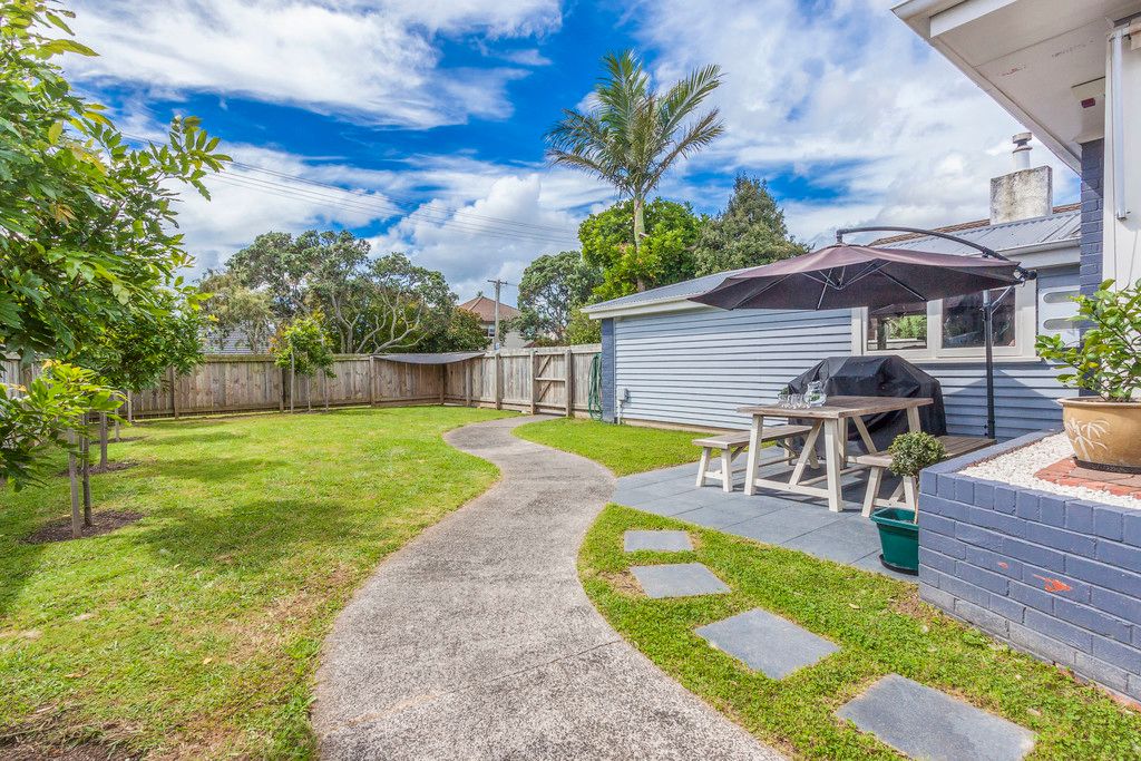 10 Riverlea Avenue, Pakuranga, Manukau City