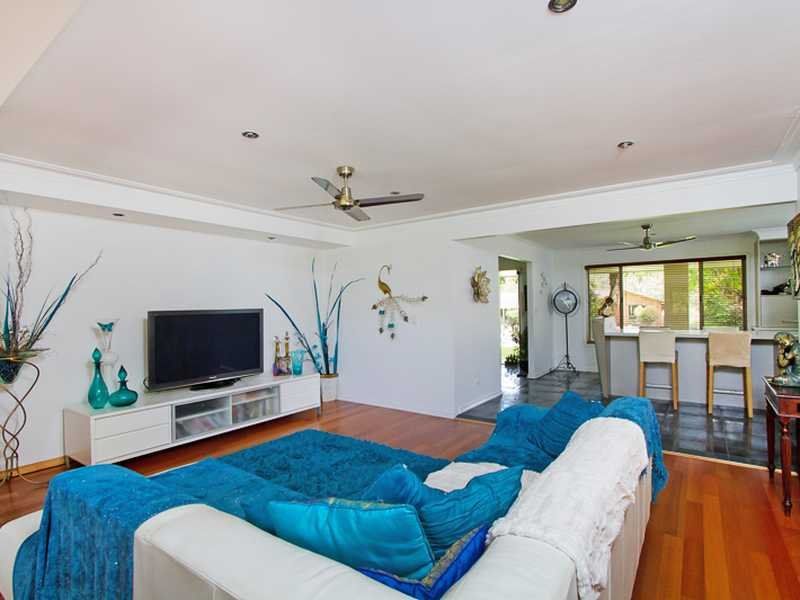 8 Tierney Drive, Currumbin Waters, QLD 4223