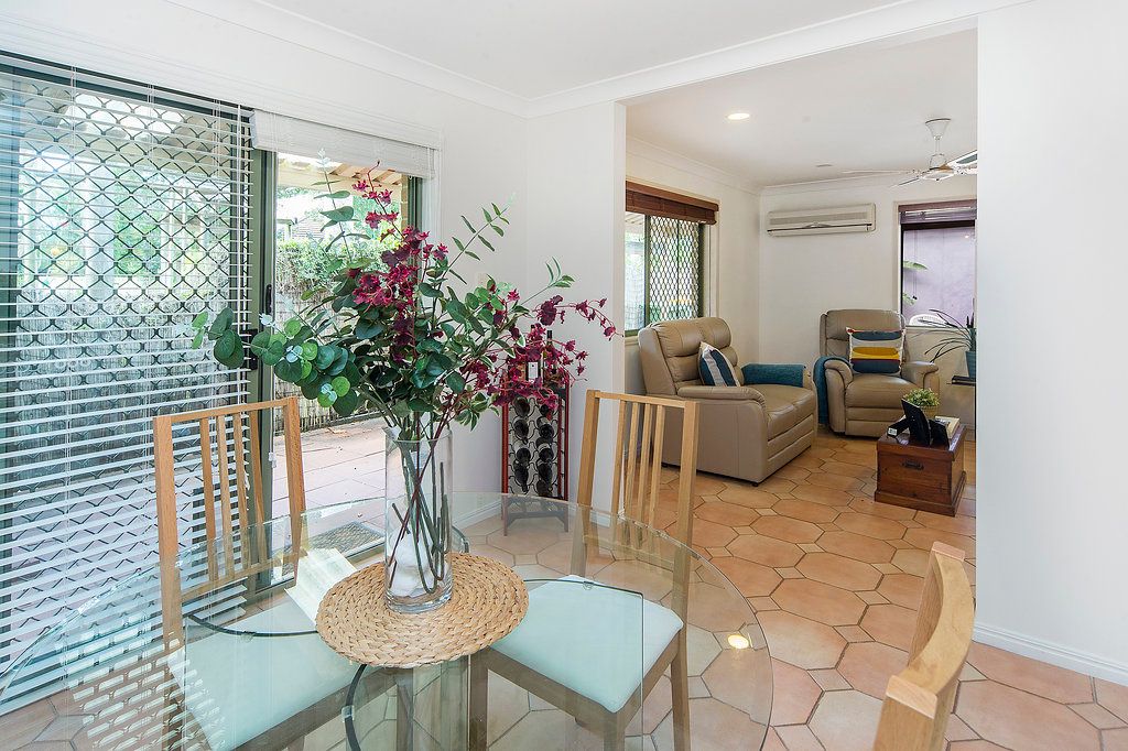 2/8 Billington Street, Labrador, QLD 4215