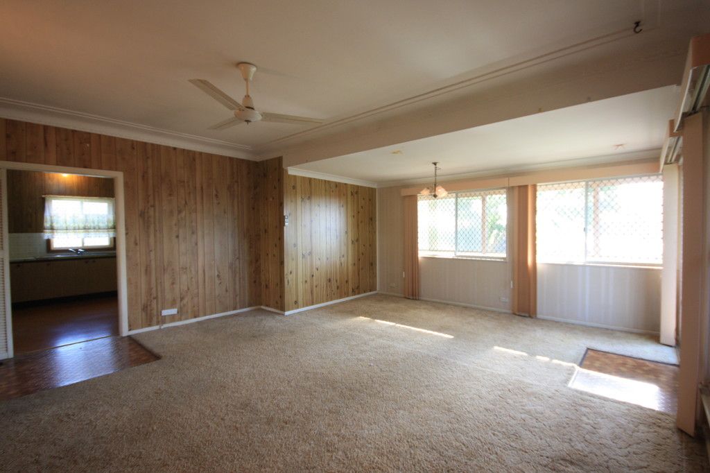 4 Burraneer, Leumeah, NSW 2560