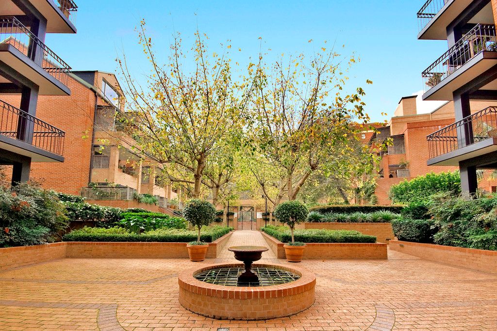 28/300 Riley Street, Surry Hills, NSW 2010