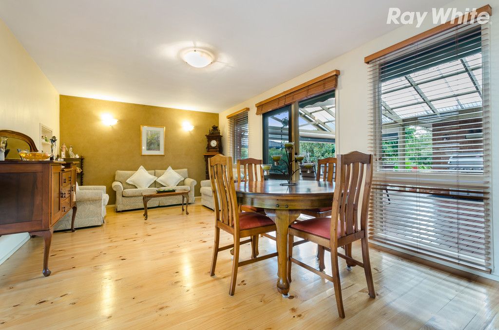 111 Berrabri Drive, Scoresby, VIC 3179