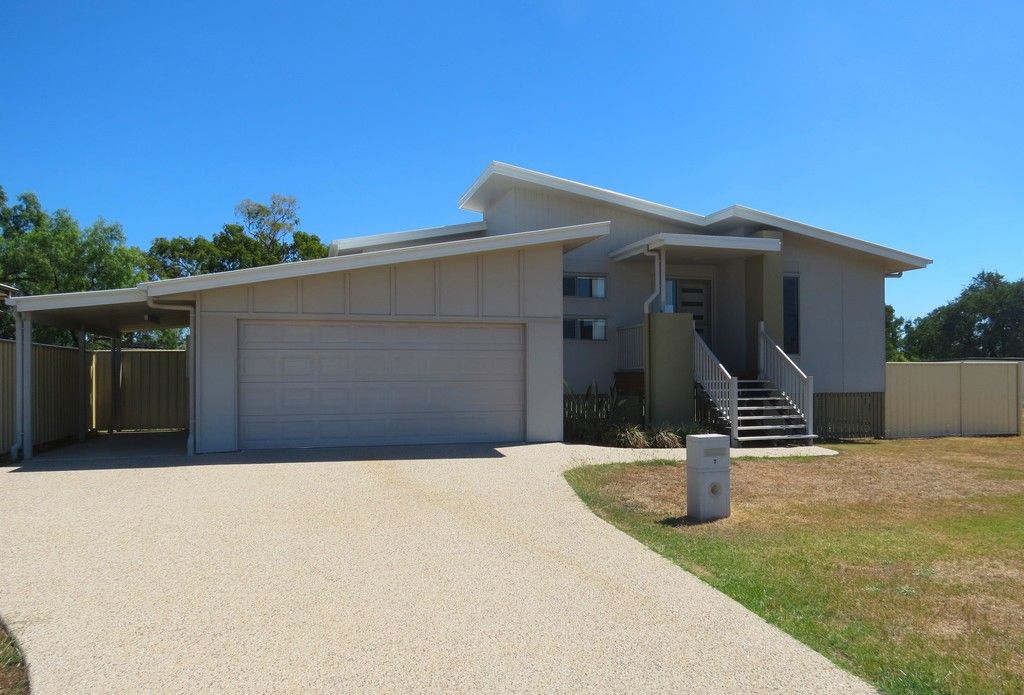 7 Ivers Place, Emerald QLD 4720