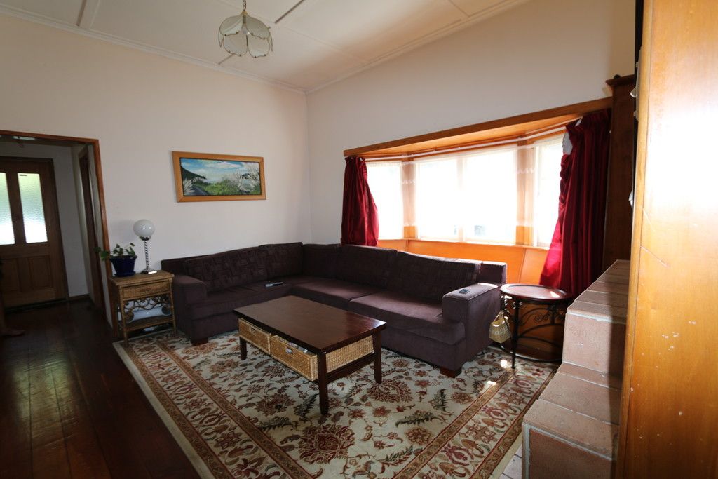 4 Lyon Avenue, St Lukes, Auckland City