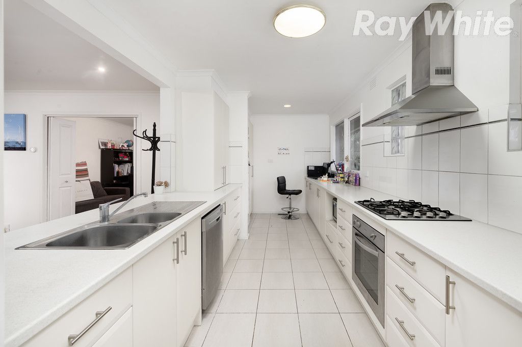 2 Panorama Close, Bundoora, VIC 3083