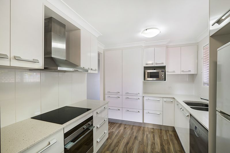 13 Hoepper Street, Kearneys Spring, QLD 4350