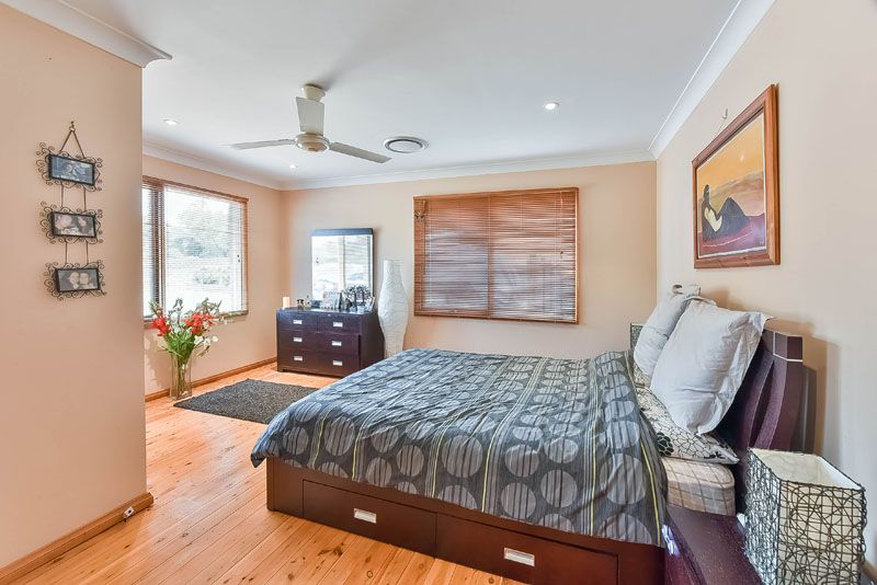 64 Emerald Drive, Eagle Vale, NSW 2558