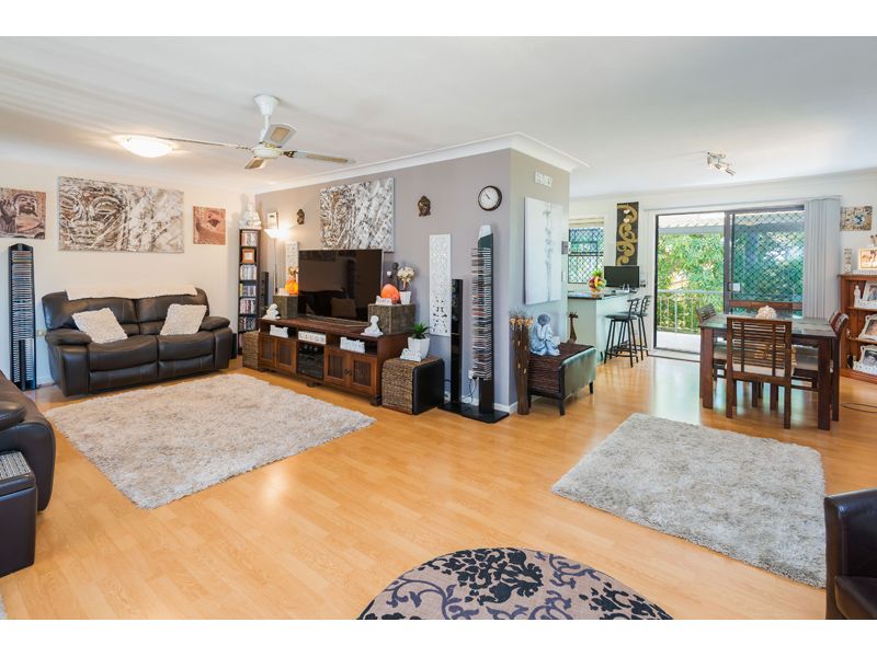 15 Cresthaven  Drive, Mansfield, QLD 4122