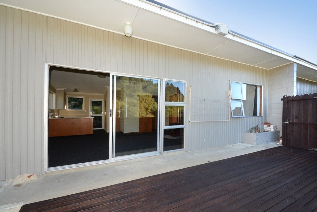 186 Kaikorai Valley Road, Bradford, Dunedin City