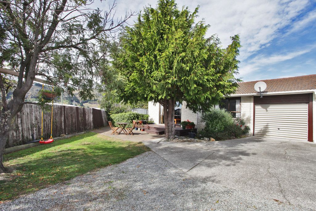 2/44 Laing Crescent, Heathcote Valley, Christchurch City