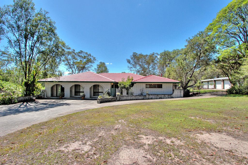 15 Oakridge Street, Burbank, QLD 4156