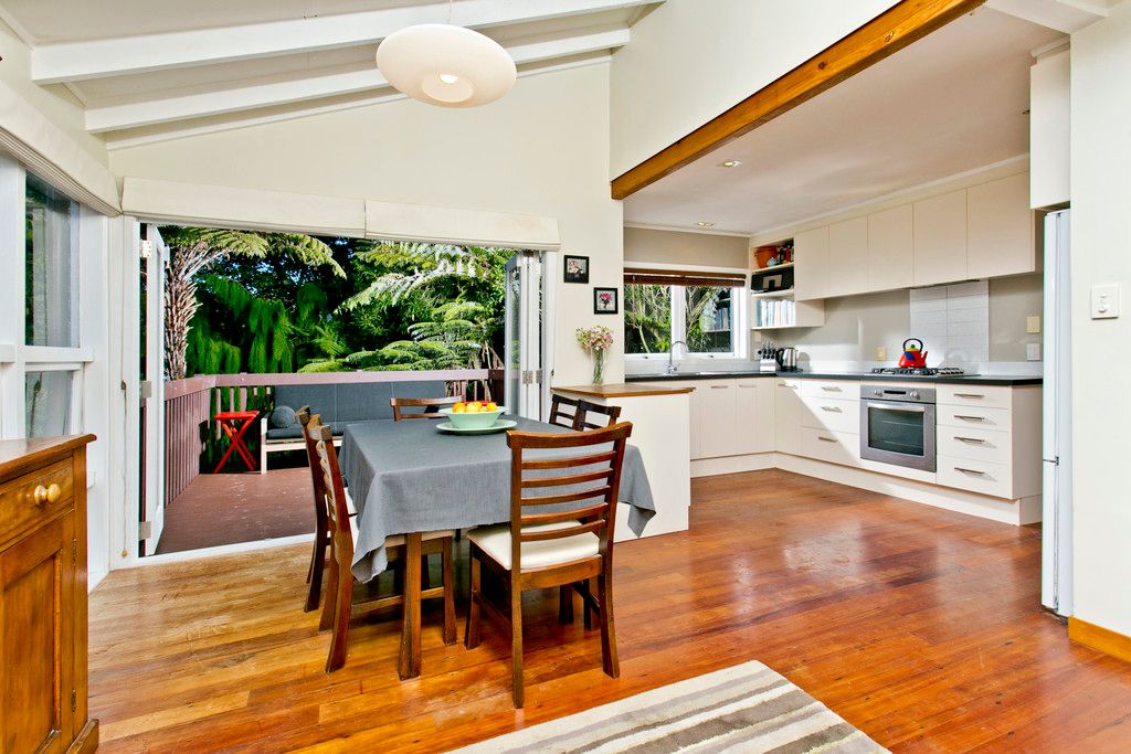 29 Jacaranda Avenue, Beach Haven, North Shore City