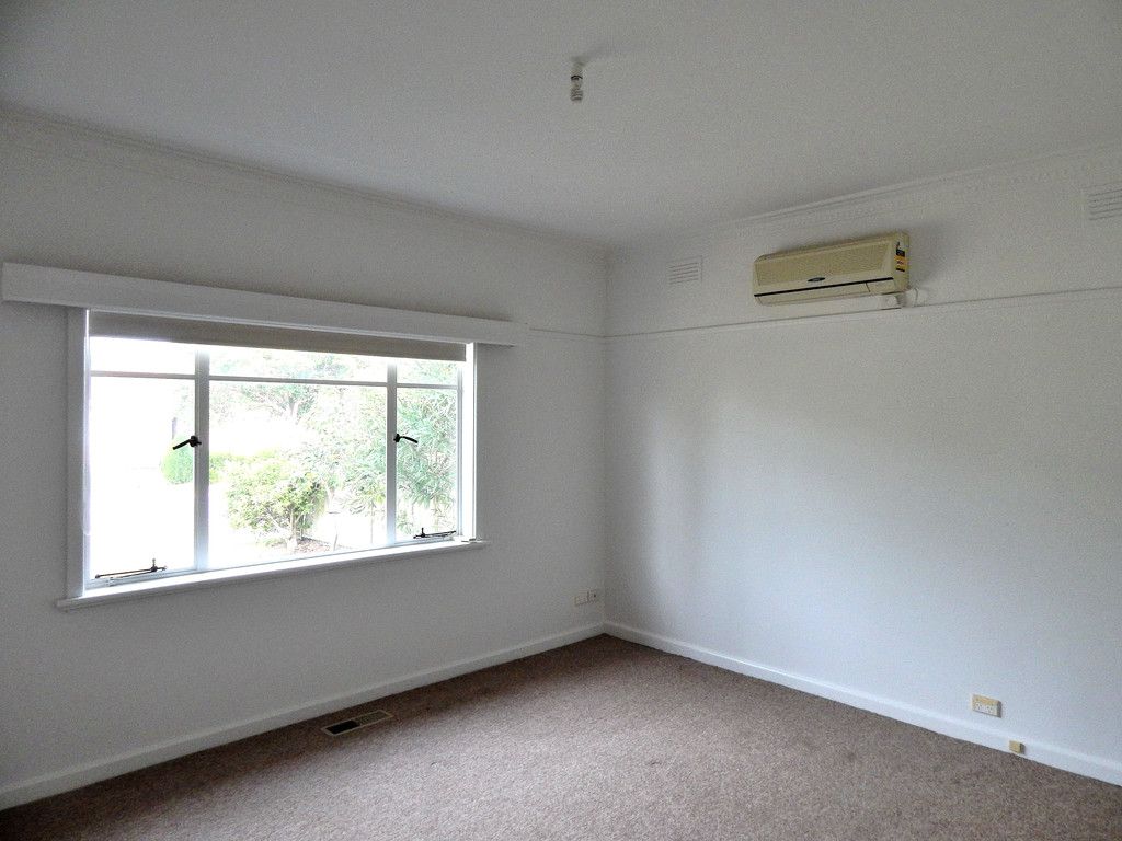 32 Bourke Street, Reservoir, VIC 3073