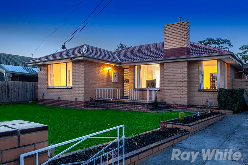 13 Cornwall Avenue, Keysborough VIC 3173