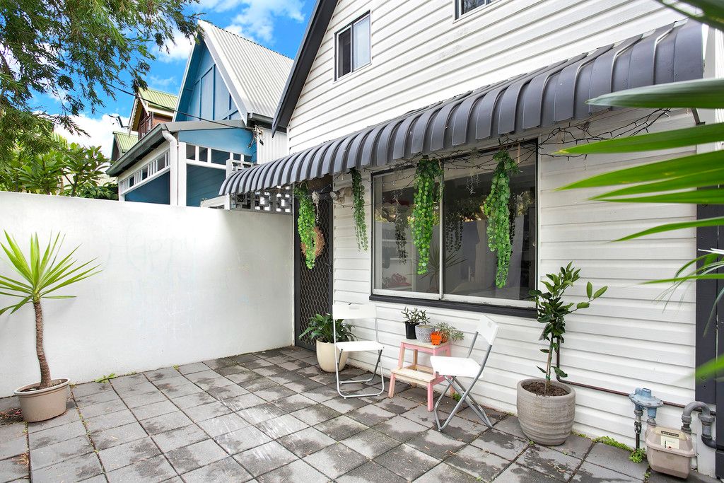 52 James Street